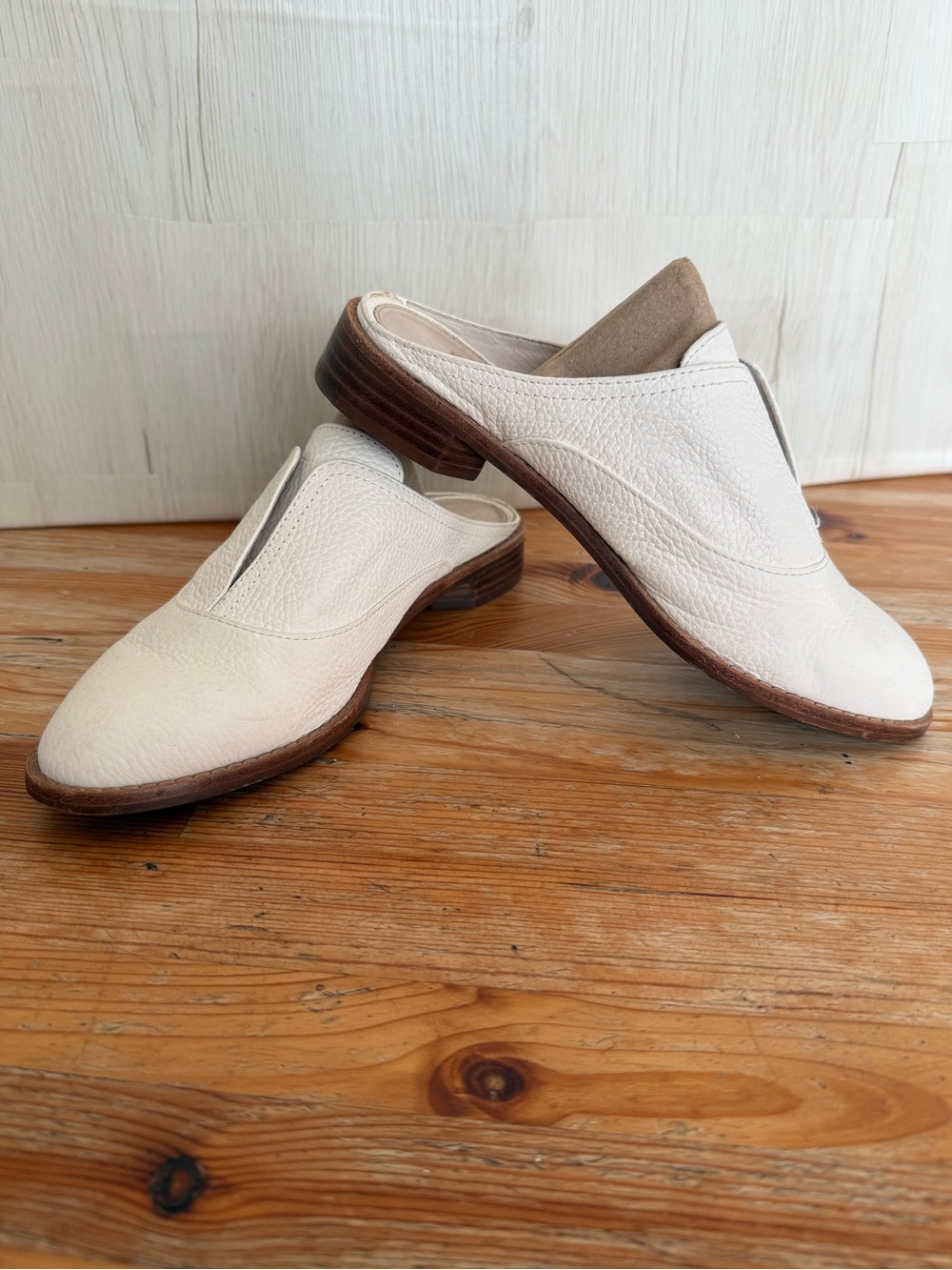 Louise et Cie Cream Leather Slip-On Mule Block Heel Almond Toe US 6 Western